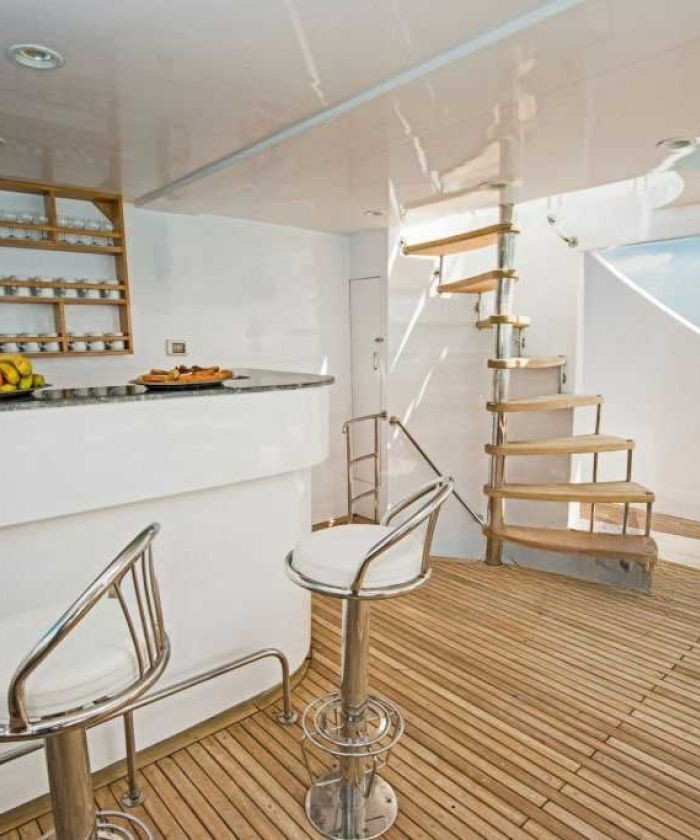 Cruise Bar